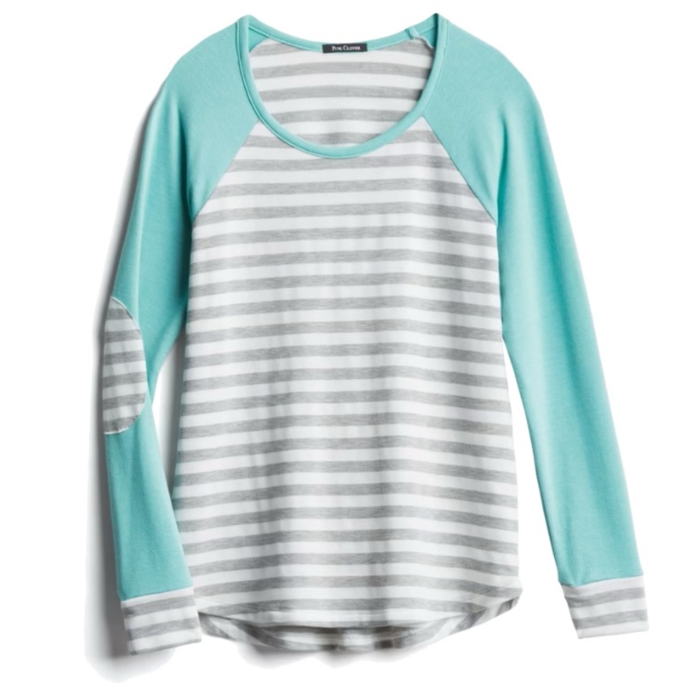 Long-sleeved Knit Top